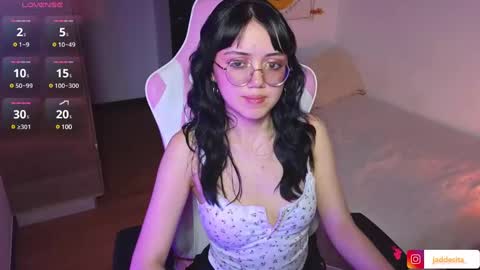 Snapshot of suzumi_ chatting on 7, 1, 2025 Jadde online show from 7, 1, 2025