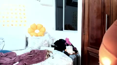 Suzy Amaya  online show from 26, 7, 2026