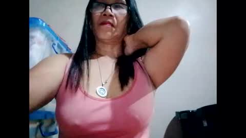 Snapshot of suzzie_hot chatting on 26, 12, 2024 suzzie_hot online show from 26, 12, 2024