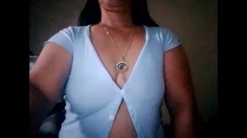 Snapshot of suzzie_hot chatting on 26, 1, 2025 suzzie_hot online show from 26, 1, 2025