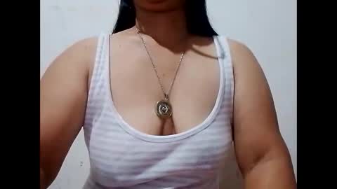Snapshot of suzzie_hot chatting on 31, 1, 2025 suzzie_hot online show from 31, 1, 2025
