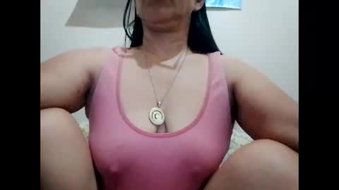 Snapshot of suzzie_hot chatting on 28, 2, 2025 suzzie_hot online show from 28, 2, 2025