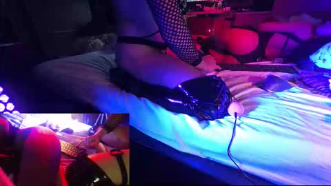 Snapshot of sweat_as_candy chatting on 2, 11, 2025 Johnny Cum Lover online show from 2, 11, 2025