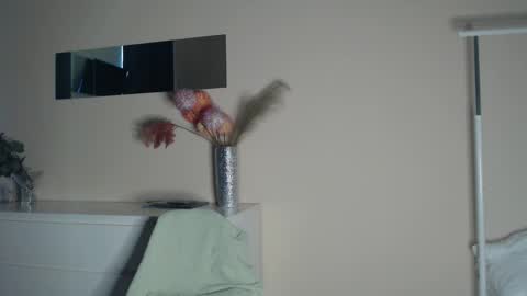 Snapshot of sweat_mia chatting on 19, 9, 2025 sweat_mia online show from 19, 9, 2025