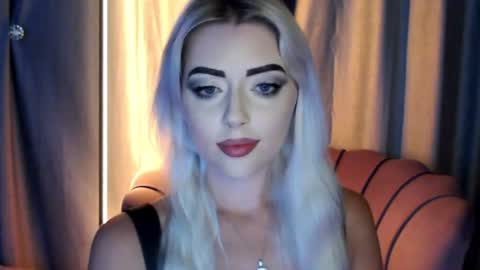 Snapshot of sweeet_angelll chatting on 27, 7, 2026 sweeet angelll online show from 27, 7, 2026