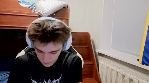 Snapshot of sweeetyangeel chatting on 24, 10, 2025 sweeetyangeel online show from 24, 10, 2025