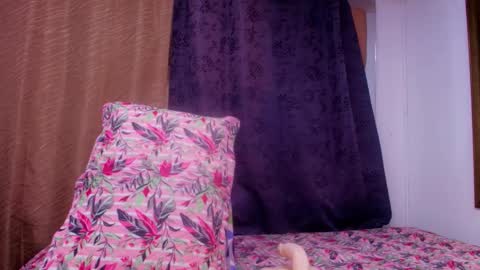 Debora  online show from 1, 11, 2025