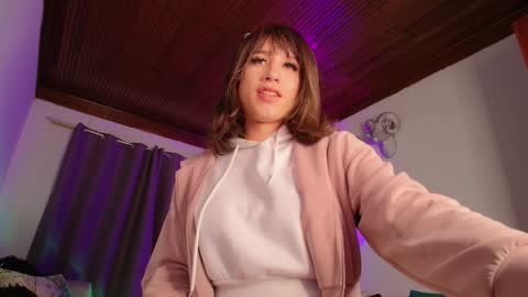 sweet01_ online show from 1, 2, 2025