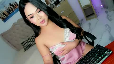 sweet18_jasmine online show from 17, 11, 2025