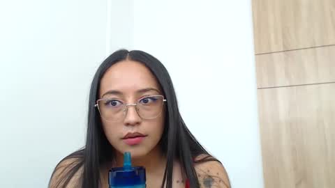 Snapshot of sweet1sin chatting on 14, 2, 2025 Laura online show from 14, 2, 2025