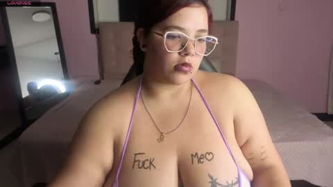 Snapshot of sweet__cat__ chatting on 6, 5, 2026 sweet__cat__ online show from 6, 5, 2026