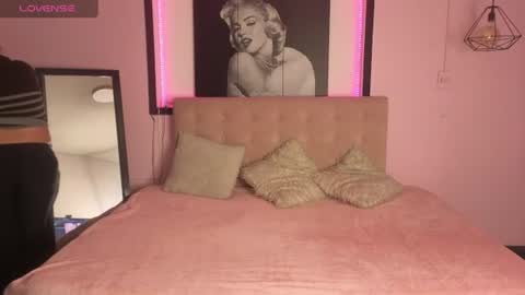 sweet__cat__ online show from 30, 6, 2026