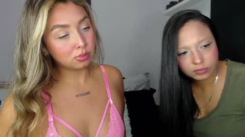 Snapshot of sweet__pink chatting on 17, 4, 2026 Taty online show from 17, 4, 2026