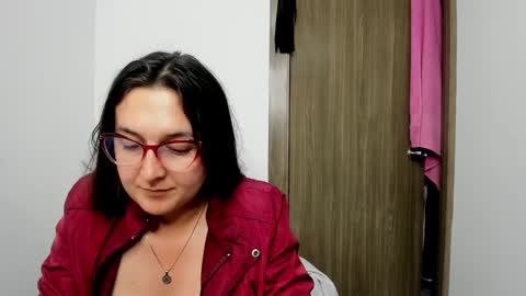 Snapshot of sweet__suck69bitch chatting on 17, 12, 2024 sweet__suck69bitch online show from 17, 12, 2024