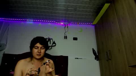 Snapshot of sweet__suck69bitch chatting on 6, 1, 2025 sweet__suck69bitch online show from 6, 1, 2025