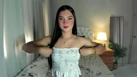 Snapshot of sweet_angel985251 chatting on 14, 6, 2026 SweetAangel online show from 14, 6, 2026