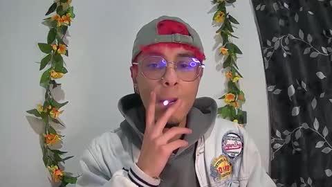 sweet_boy2224 online show from 1, 12, 2025