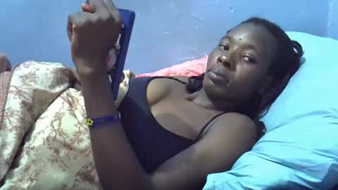 Snapshot of sweet_candie01 chatting on 25, 5, 2026 sweet_candie01 online show from 25, 5, 2026