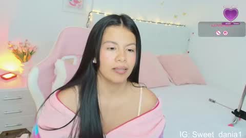 sweet_dania_ online show from 21, 9, 2025