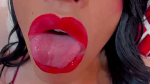 Snapshot of sweet_eliizabeth chatting on 4, 5, 2026 sweet_eliizabeth online show from 4, 5, 2026