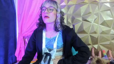  emmili  online show from 3, 12, 2024