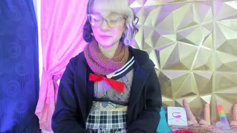  emmili  online show from 5, 12, 2024