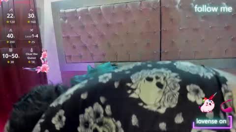 Snapshot of sweet_emmili chatting on 2, 2, 2026 emmili online show from 2, 2, 2026