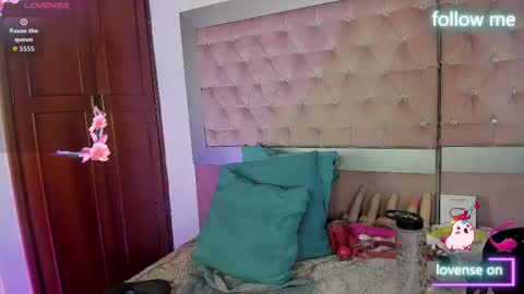  emmili  online show from 13, 3, 2026