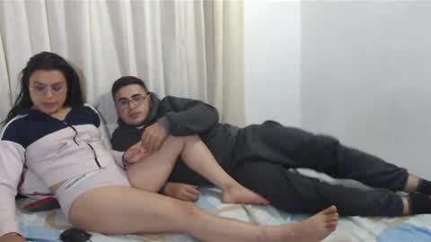 Snapshot of sweet_fantasy_couple chatting on 19, 1, 2025 sweet_fantasy_couple online show from 19, 1, 2025