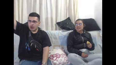 Snapshot of sweet_fantasy_couple chatting on 3, 3, 2025 sweet_fantasy_couple online show from 3, 3, 2025