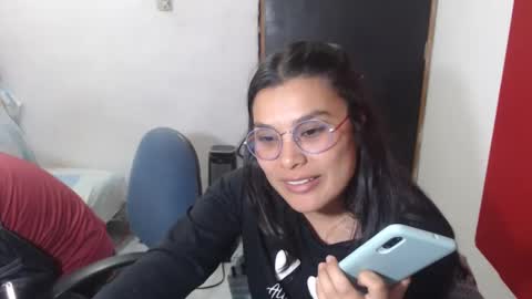 Snapshot of sweet_fantasy_couple chatting on 5, 3, 2025 sweet_fantasy_couple online show from 5, 3, 2025