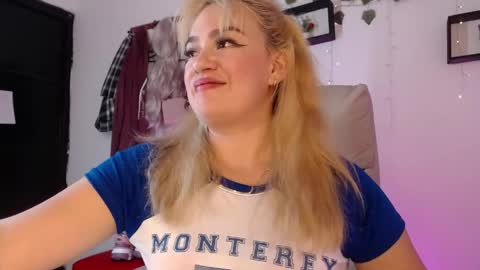 Snapshot of sweet_feeling30 chatting on 6, 6, 2026 carolina online show from 6, 6, 2026