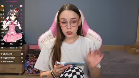 Snapshot of sweet_frosty chatting on 9, 1, 2025 Alice online show from 9, 1, 2025