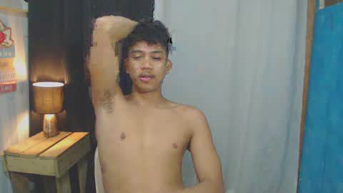 Snapshot of sweet_guyxx chatting on 21, 1, 2025 sweet_guyxx online show from 21, 1, 2025