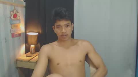 Snapshot of sweet_guyxx chatting on 2, 2, 2025 sweet_guyxx online show from 2, 2, 2025