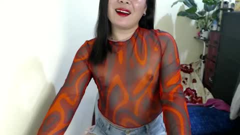 Nicahhh online show from 4, 3, 2025