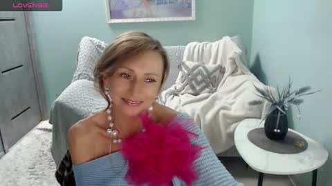 Helen online show from 3, 10, 2025