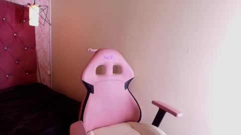 Camila online show from 16, 9, 2025