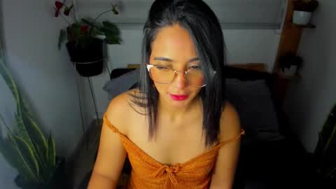 Lina online show from 10, 2, 2026
