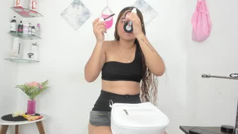 Snapshot of sweet_litle chatting on 20, 7, 2026 sweet_litle online show from 20, 7, 2026