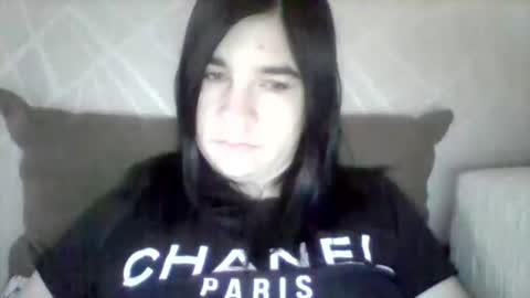 Snapshot of sweet_love2223 chatting on 3, 6, 2026 sweet_love2223 online show from 3, 6, 2026