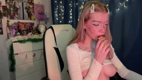 Melissa. Join me on Fansly link in social medias online show from 31, 12, 2024