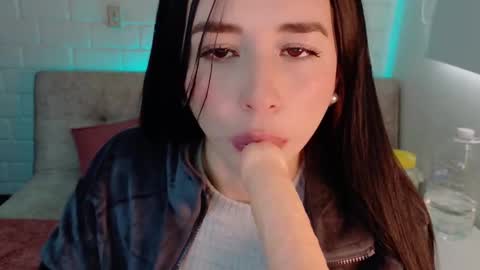 Sweet  Mia online show from 16, 9, 2025