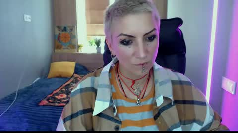 Snapshot of sweet_n_strong chatting on 6, 6, 2026 sweet_n_strong online show from 6, 6, 2026