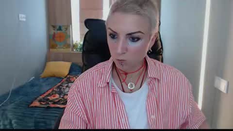 Snapshot of sweet_n_strong chatting on 9, 6, 2026 sweet_n_strong online show from 9, 6, 2026
