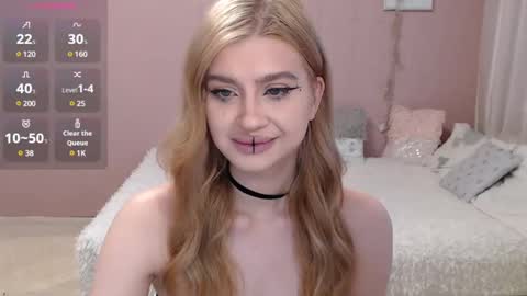 Snapshot of sweet_nicole_333 chatting on 12, 3, 2025 sweet_nicole_333 online show from 12, 3, 2025
