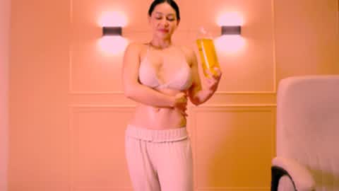 Snapshot of sweet_of_venus chatting on 30, 9, 2025 My name is Catalina. Please say hello I like to chat with you. If you have requests please use tip online show from 30, 9, 2025