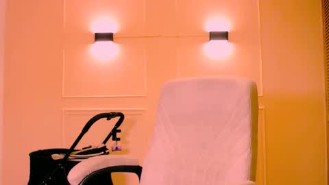 My name is Catalina. Please say hello I like to chat with you. If you have requests please use tip online show from 25, 3, 2026