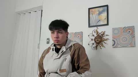 sweet_paradisex5 online show from 16, 3, 2026