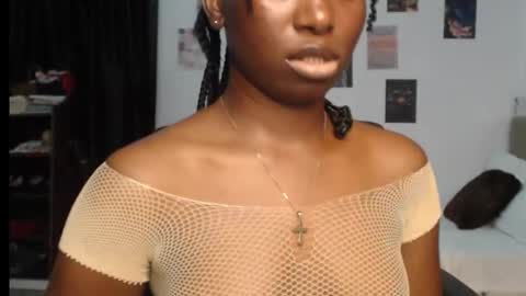 Snapshot of sweet_puna chatting on 11, 11, 2025 Nancy online show from 11, 11, 2025